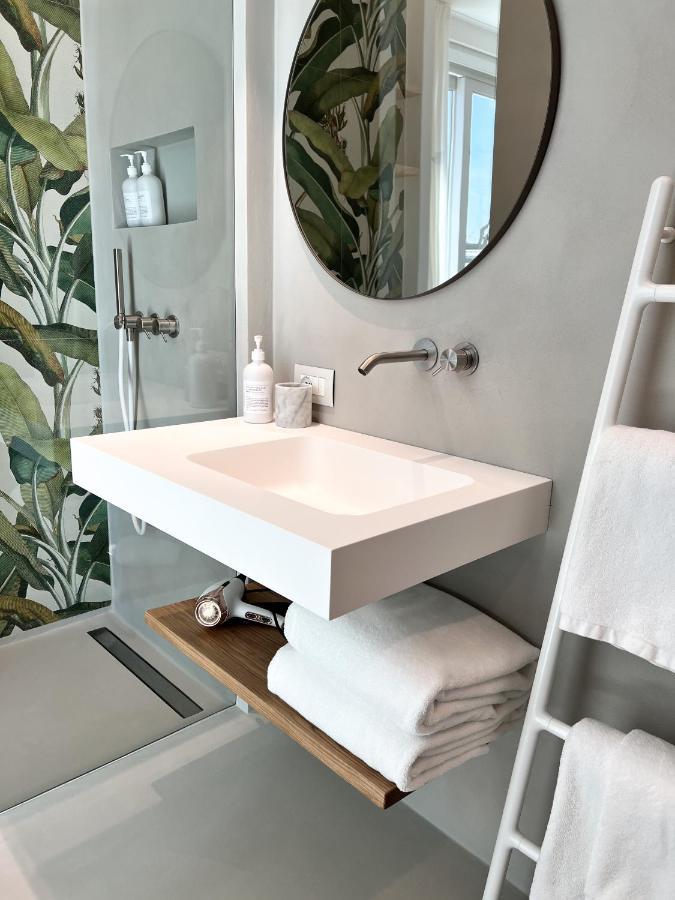 Cinziahome Boutique B&B リド・ディ・フェルモ エクステリア 写真